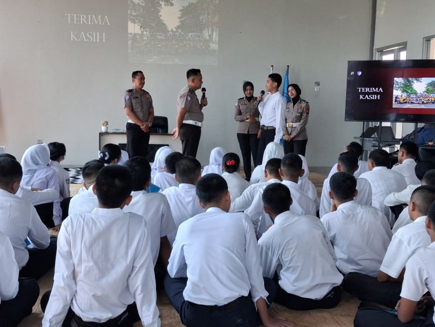 Pelajar Diajak Disiplin Berlalu Lintas dan Menolak Segala Bentuk Perundungan
