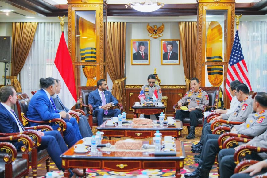 Audiensi Kapolri dan Direktur FBI Perkuat Hubungan Kelembagaan